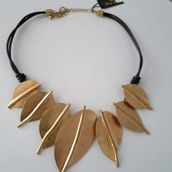 Necklace - Picture 1 of 1